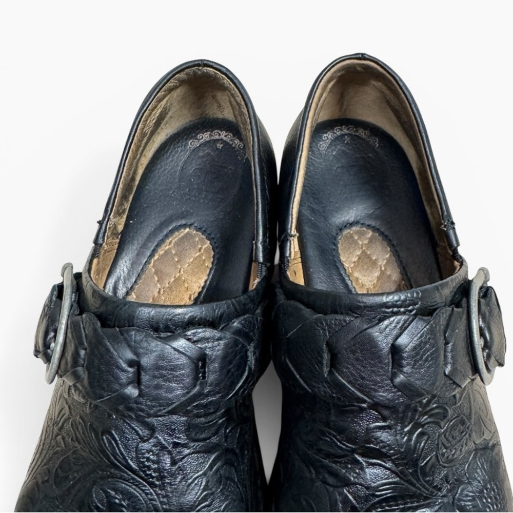 Ariat Black Embossed Leather Clogs Buckle Strap Comfort Shoes Size US 6 - Picture 9 of 12